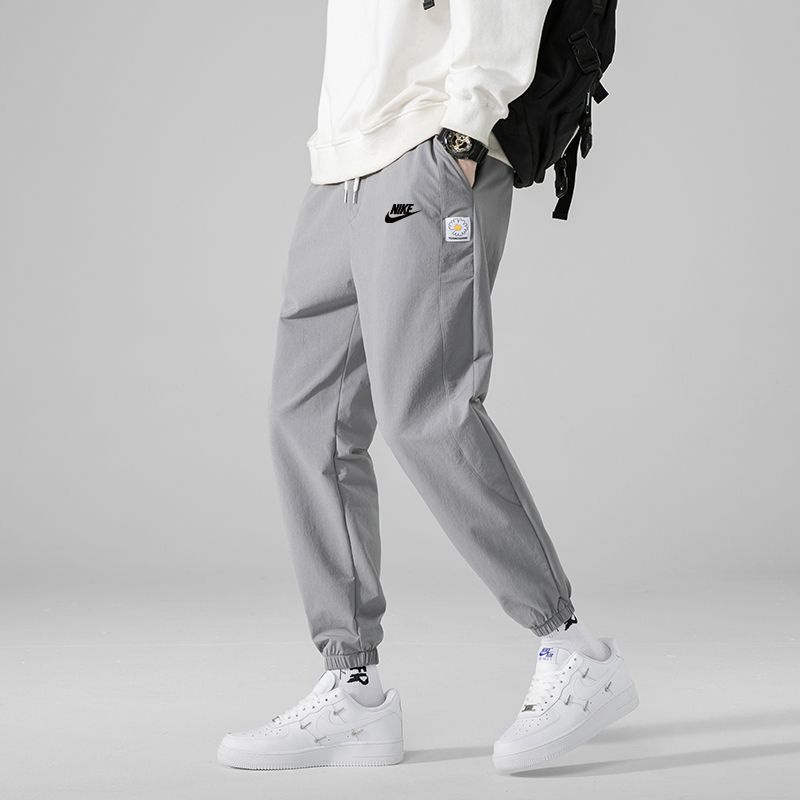 Брюки спортивные Jordan Men's Nike SporTSwear Pant #1