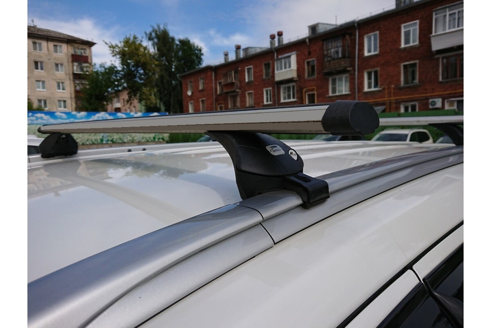 Багажник на крышу Amos Boss на интегрированные рейлинги для Volvo XC40 2018 г.в.- по н.в. с аэродинамическими #1