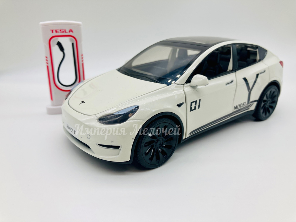 Машинка Тесла Модел Y с заправочной станцией (белая) #1