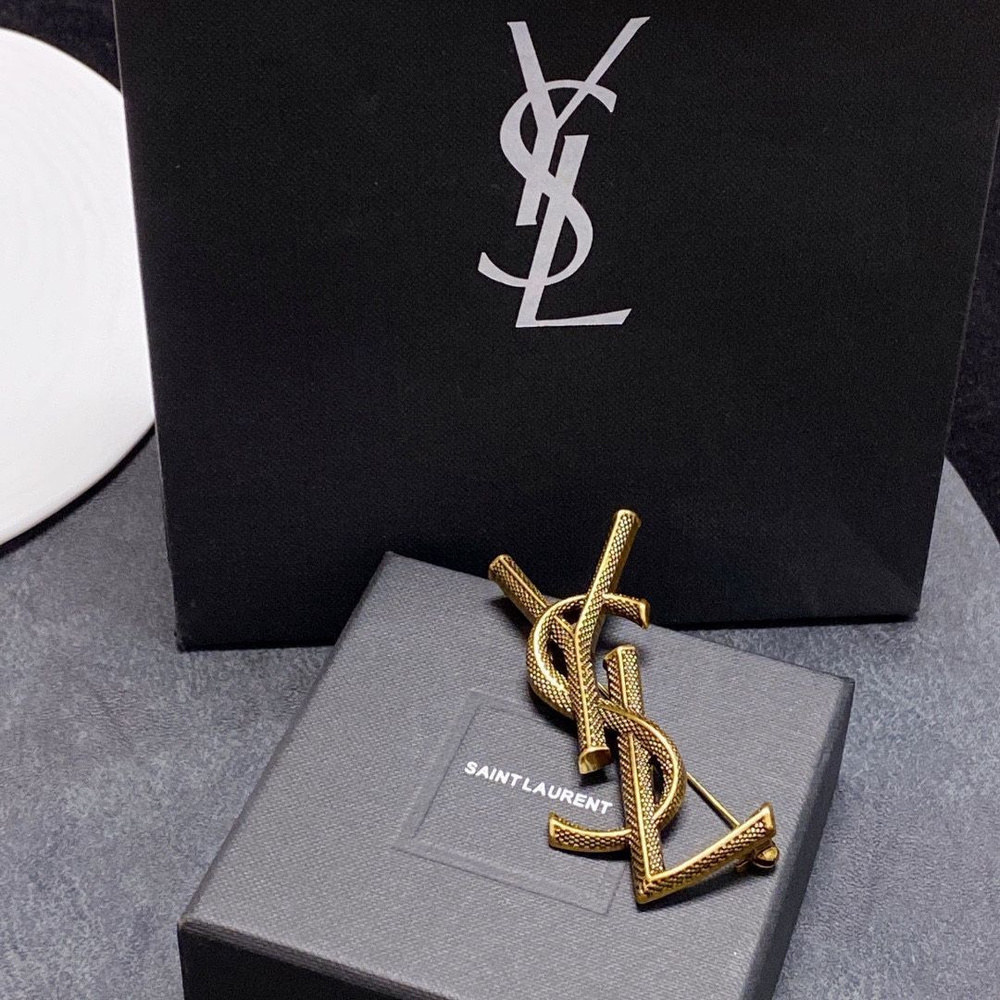 Yves Saint Laurent Брошь #1