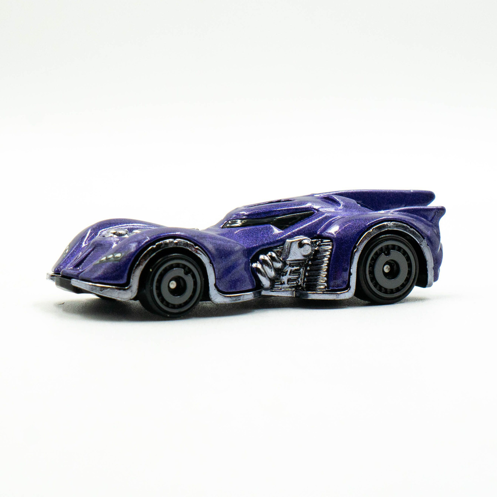 Машинка Hot Wheels МОДНЫЙ ЦВЕТ СЕЗОНА Batman Arkham Asylum Batmobile Purple Коллекционная  #1