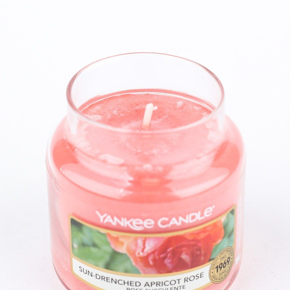 Yankee Candle Свеча ароматическая "солнечная абрикосовая роза", 13 см х 9.5 см, 1 шт  #1