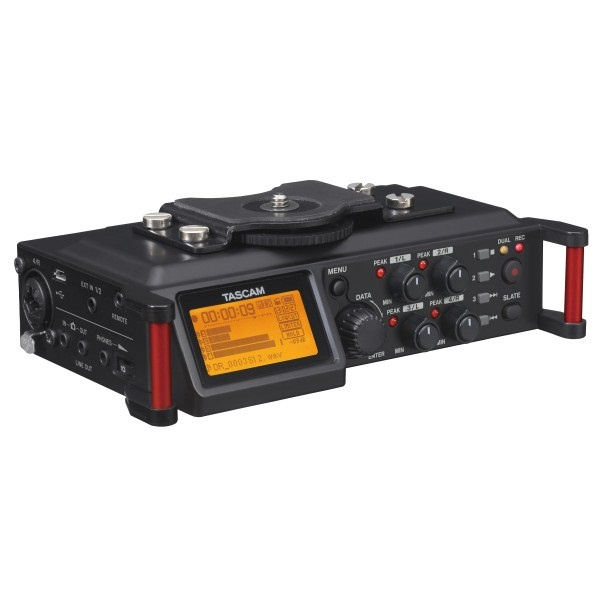 Tascam DR-70D портативный аудиорекордер #1