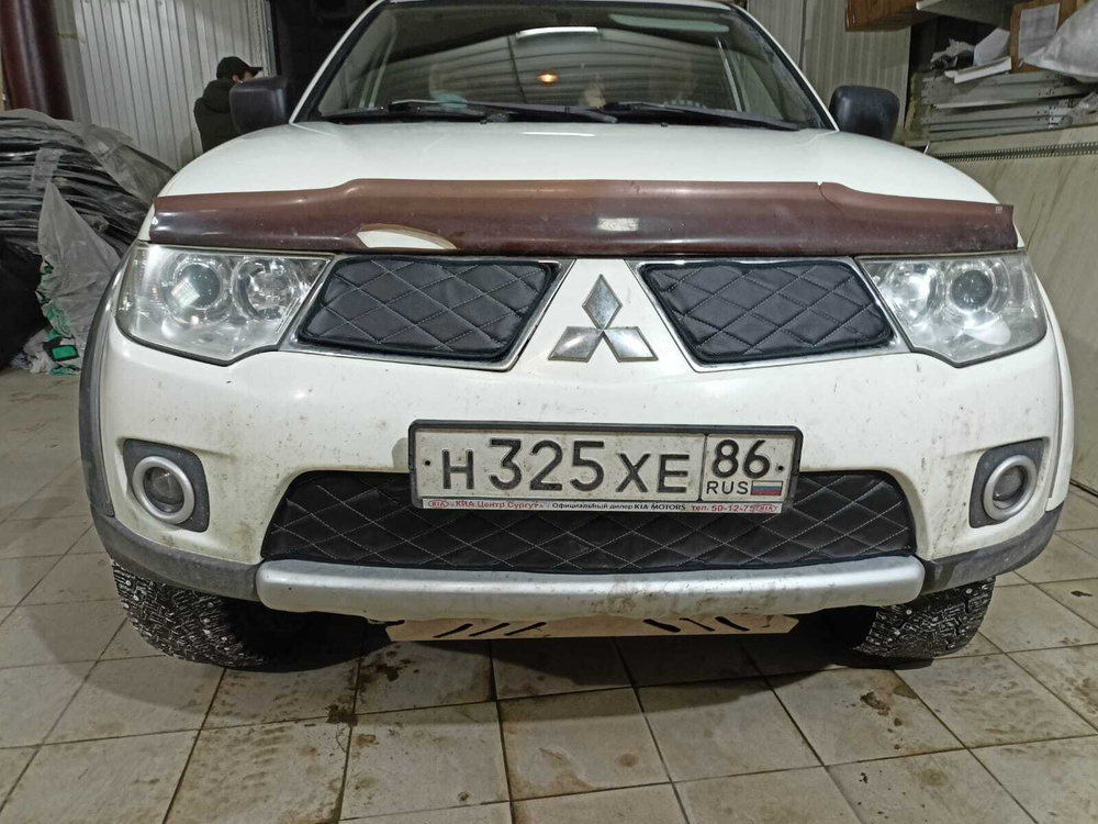 АВТОСТИЛЬ Утеплитель радиатора, арт. Mitsubishi Pajero Sport3 2008 -2013 , 3 шт.  #1