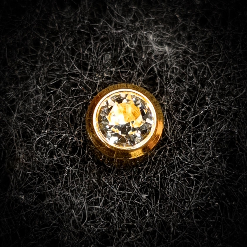 Серьги/Пусеты Caflon камень Хрусталь завальцованный в золоте размер R - средний (4 мм)  #1