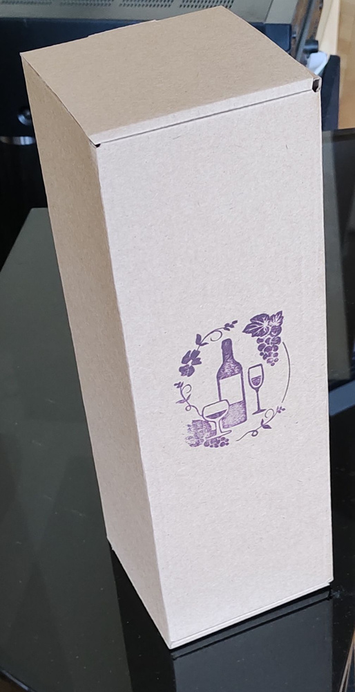 Коробка для бутылки с наполнителем #1