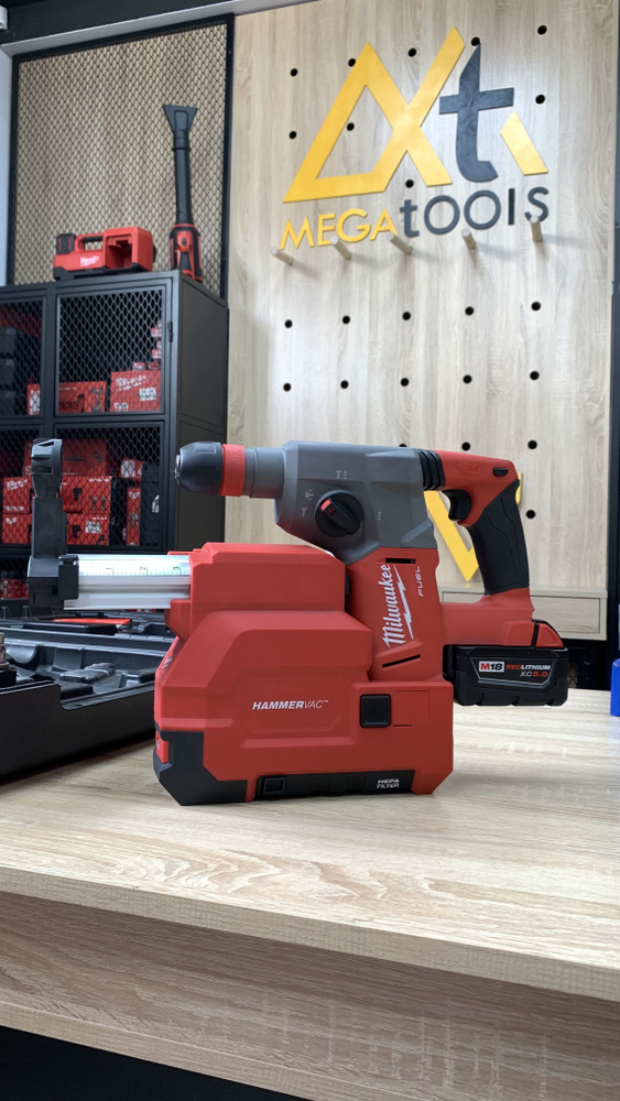 Аккумуляторный перфоратор с системой пылеудаления Milwaukee M18 CHXDE-502C FUEL 4933448185  #1