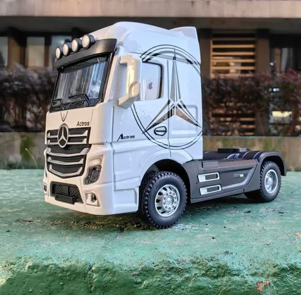 Металлическая модель игрушка Mercedes-benz Actros 1/ 50 со звуком и светом без  прицепа в подарочной коробке - купить с доставкой по выгодным ценам в  интернет-магазине OZON (1306375857)