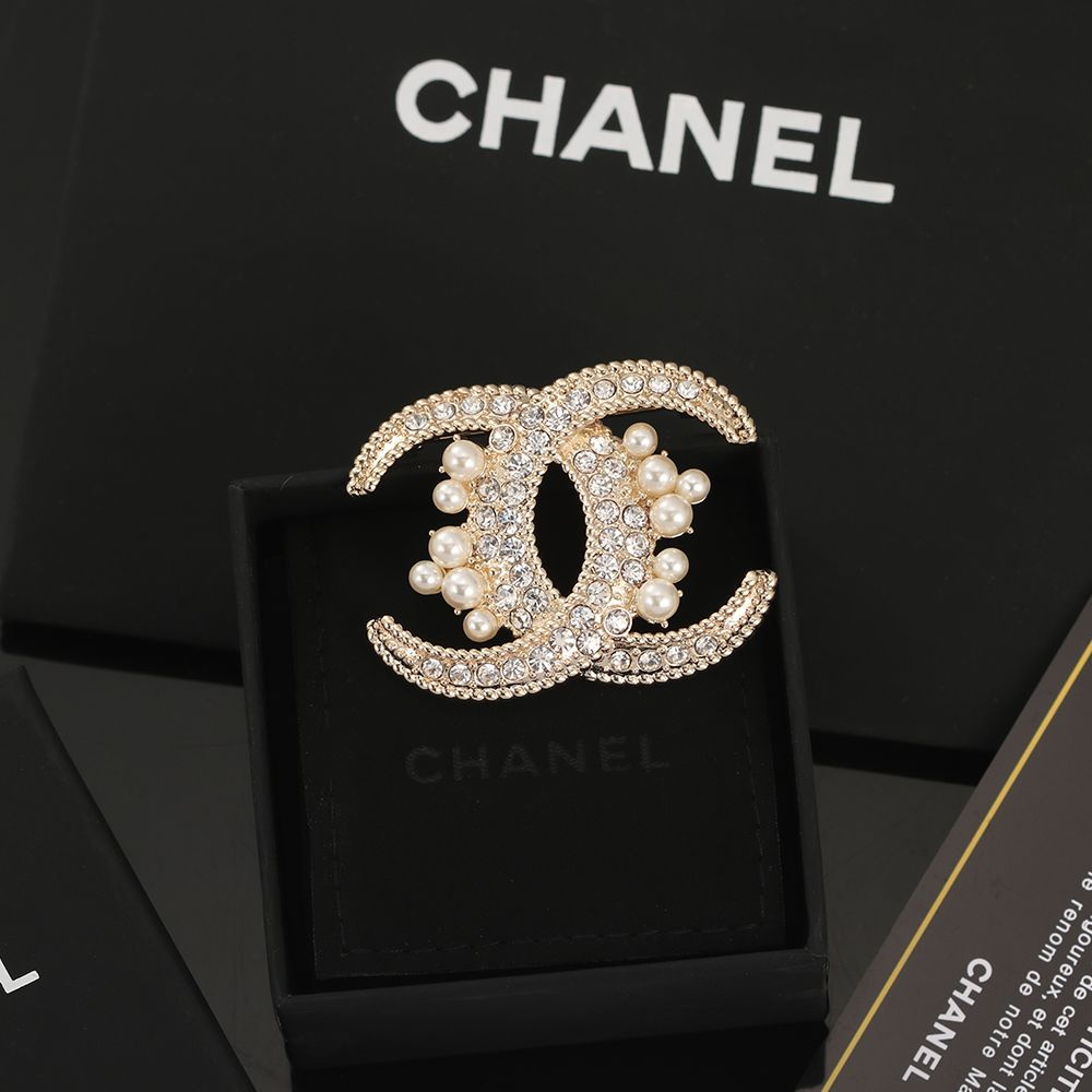 Chanel Брошь #1