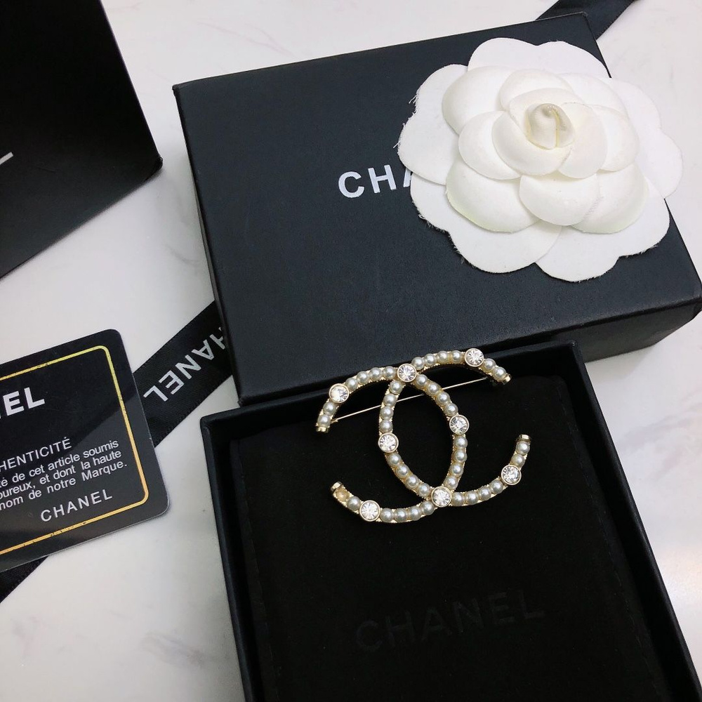 Chanel Брошь #1