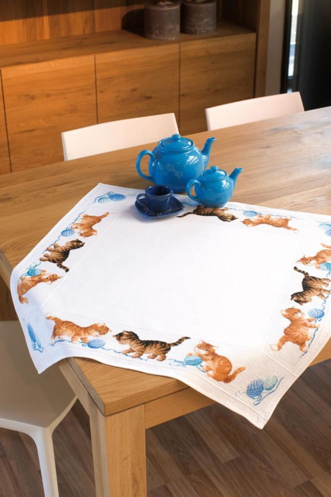 PN-0145097 Набор для вышивания (скатерть) Vervaco,Aida tablecloth kit playful kittens, Игривые коты  #1