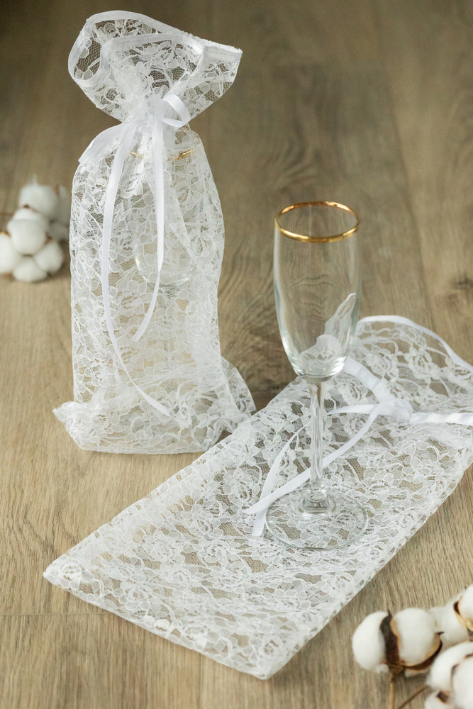 Мешочки для битья бокалов на свадьбу из кружевной белой ткани с атласными лентами, 2 штуки  #1