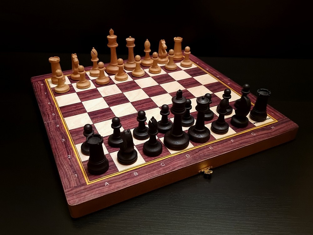 Шахматы деревянные с утяжеленными фигурами Баталия бук, 37х37см, Вудгеймс,  #1