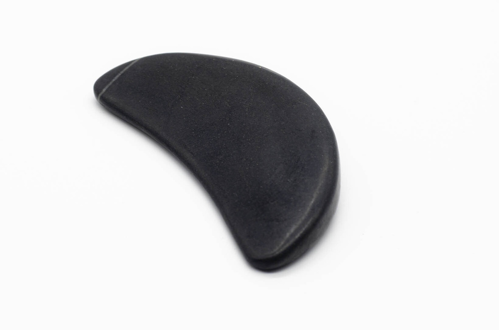 Камень массажный базальтовый для стоун-терапии "Полумесяц" 11 см  #1