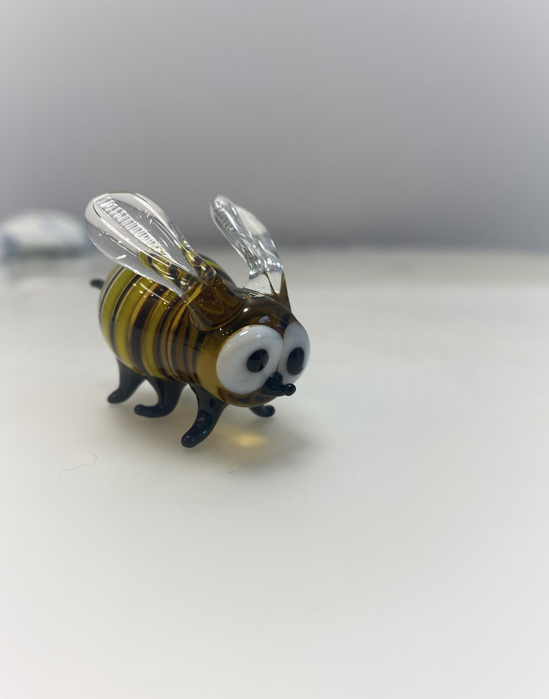 Фигурка из стекла, Тётушка Пчела /Пчёлка, 3*4 см #1
