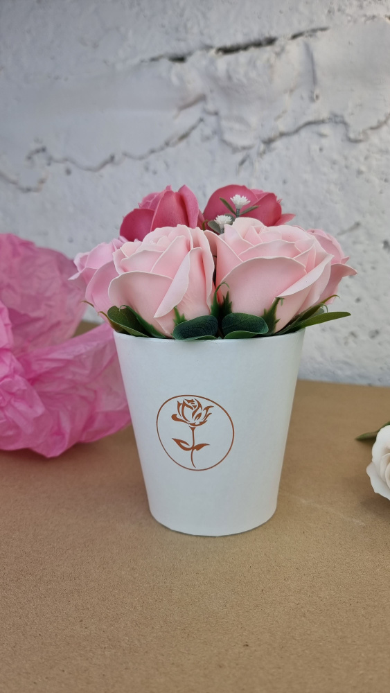 Подарочный букет из 9 мыльных роз в коробке #1
