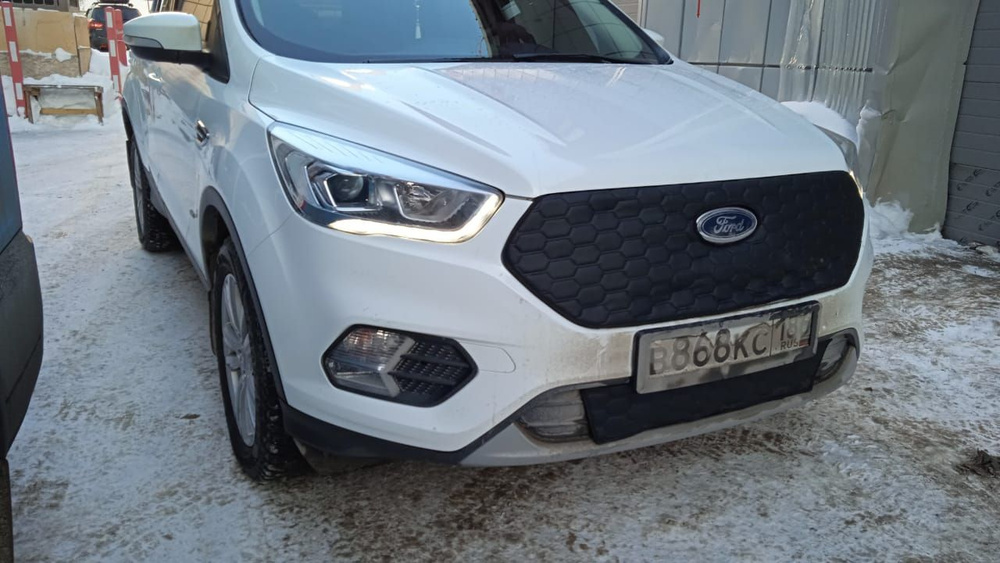 Утеплитель радиатора для Ford Kuga Форд Куга (2016 -2019 II Рестайлинг) Комплект Дизайн Соты  #1