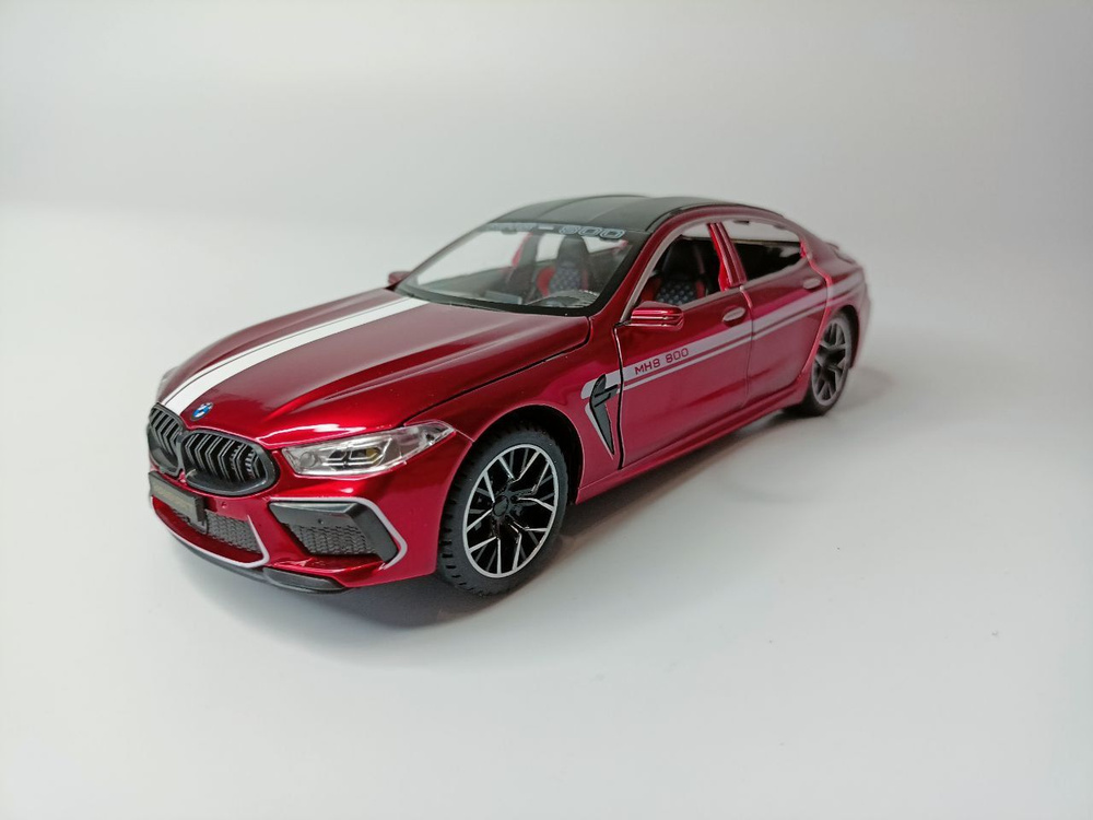 Модель автомобиля BMW M8 коллекционная металлическая игрушка масштаб 1:24 красный  #1