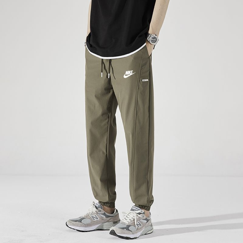 Брюки спортивные Jordan Men's Nike SporTSwear Pant #1