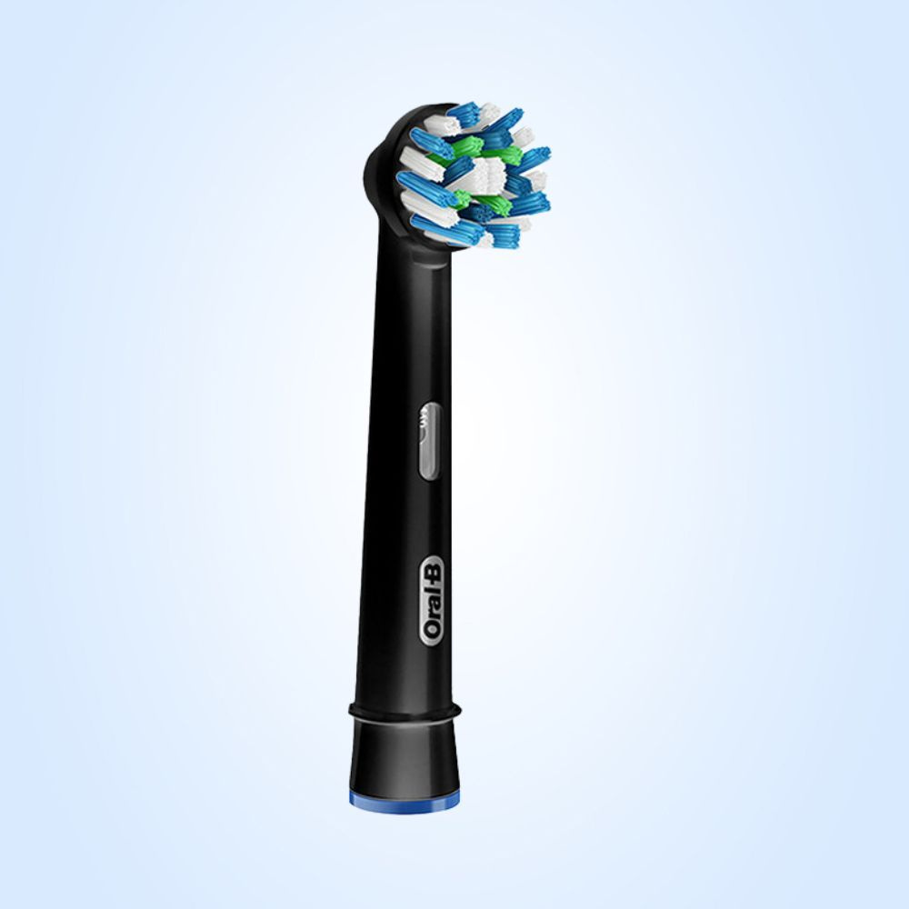 Насадка Braun Oral-B Cross Action Black, 1 шт #1