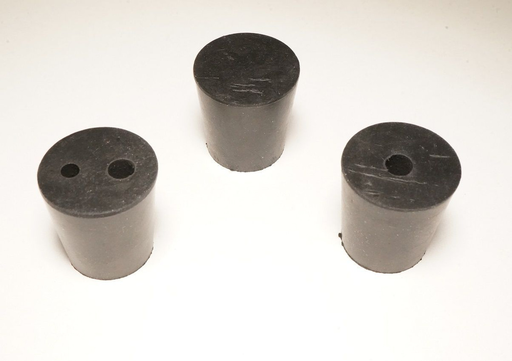 Пробки черные резиновые конусные №29, 3 шт (без отверстий и с разными отверстиями)  #1