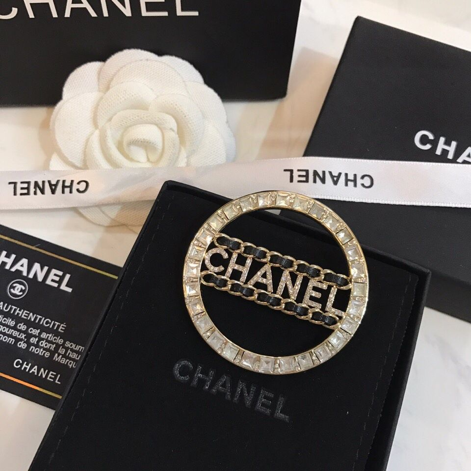 Chanel Брошь #1