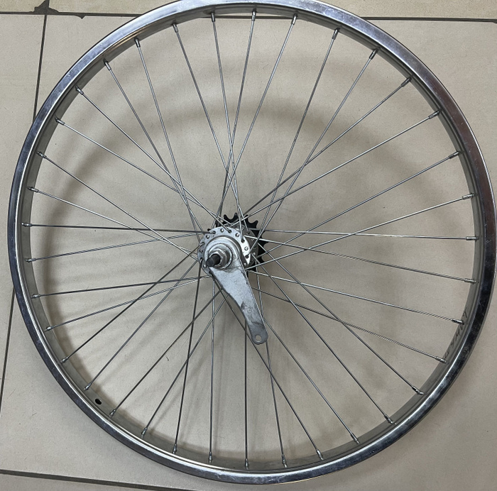 Колесо 24 для mtb переднее. Колесо 24 см. Колесо 24 см. Колесо 24 см. Обод и диск на колесе вала.