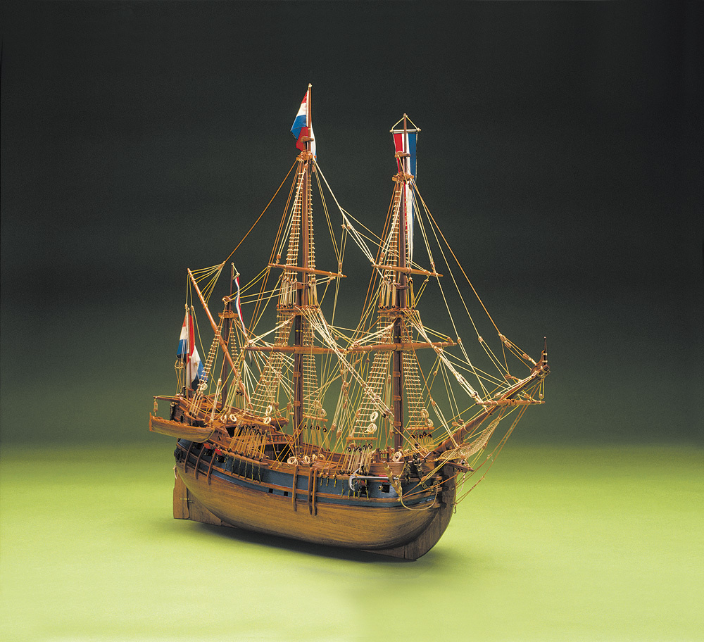 Китобойное судно Dutch Whaler без парусов, Голландия XVIII век, 700х710 мм, М.1:60, сборная модель парусного #1