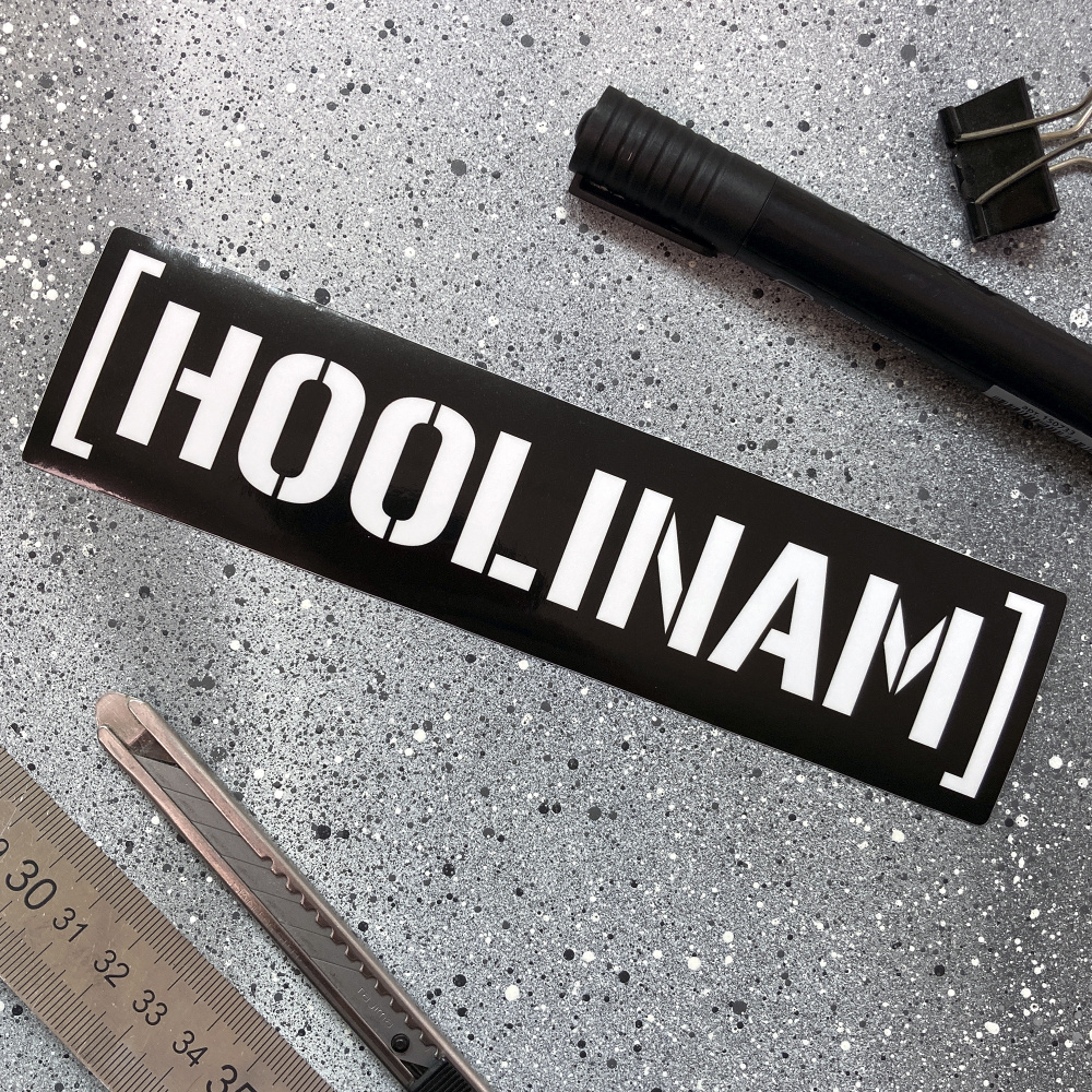 Наклейка на авто, виниловый стикер Hoolinam (HOONIGAN), 19x4,7см #1