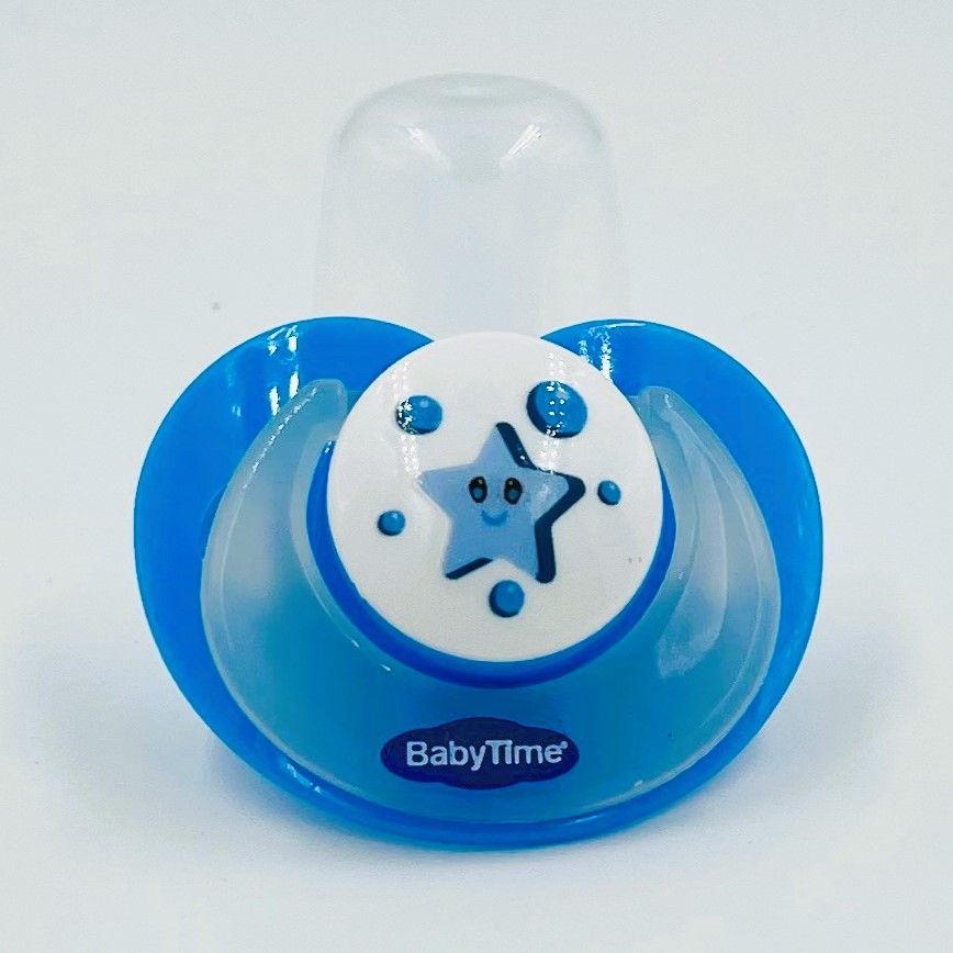 Детская силиконовая ортодонтическая соска-пустышка BabyTime с защитным колпачком, светится в темноте. #1