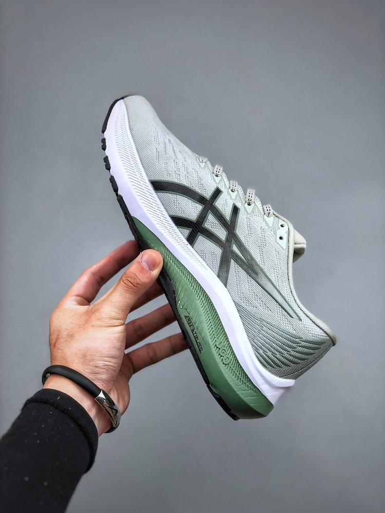 Кроссовки ASICS #1