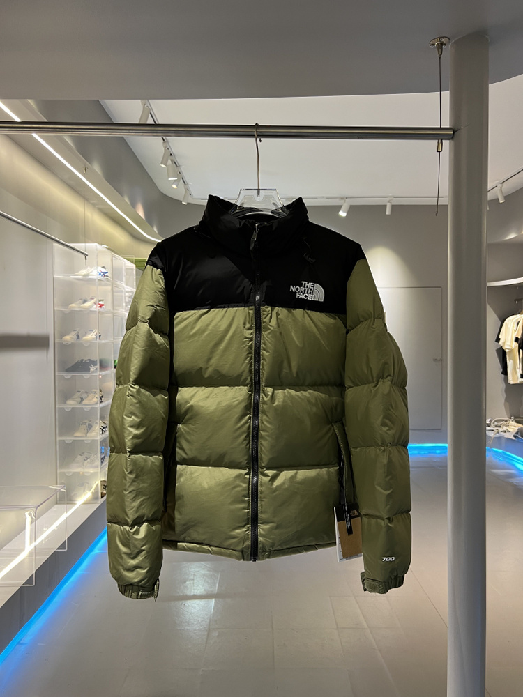 Пуховик The North Face M 1996 Retro Nuptse Jacket #1