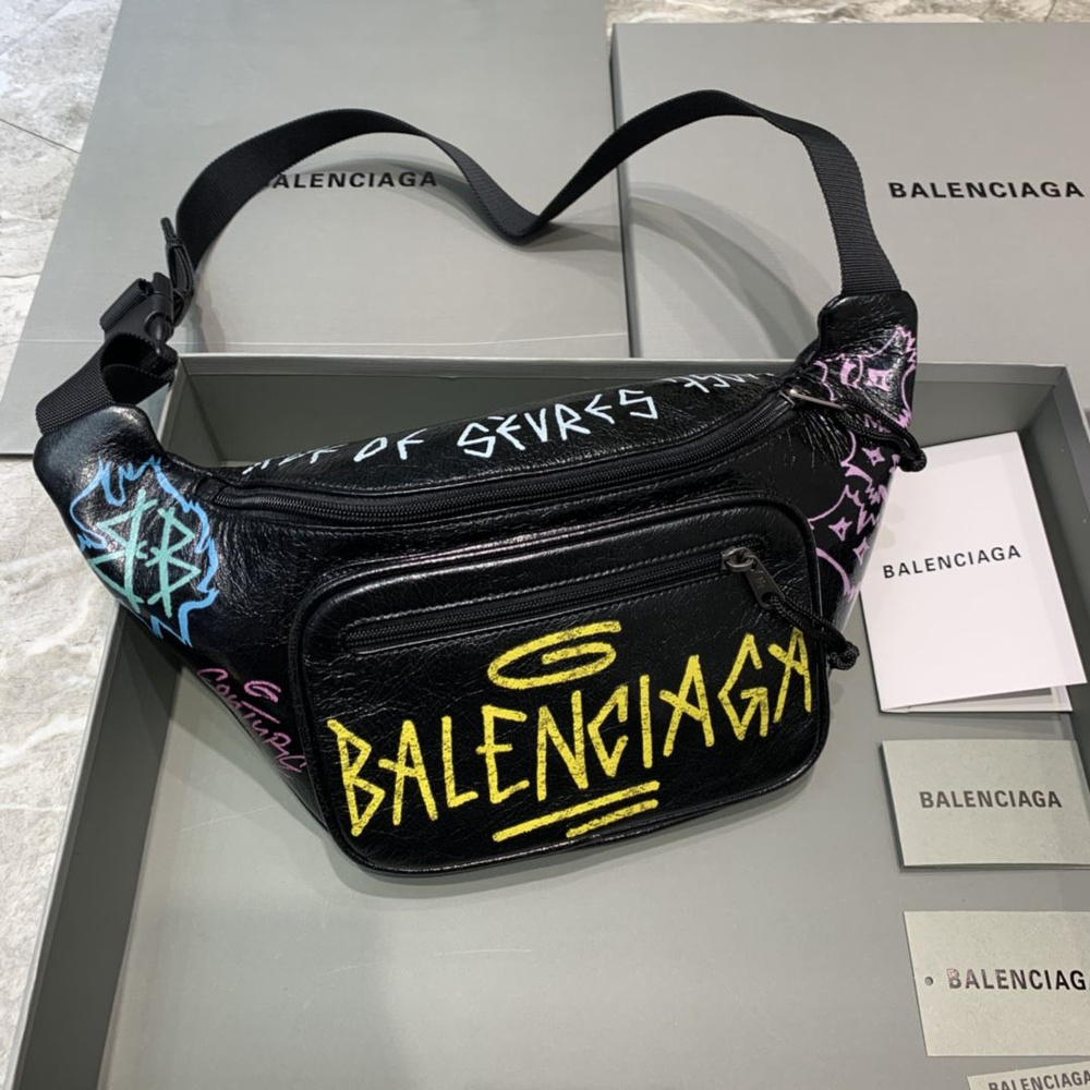 Balenciaga Сумка на плечо #1