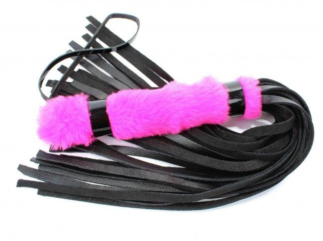 Черная плеть с розовой меховой рукоятью - 44 см. #1