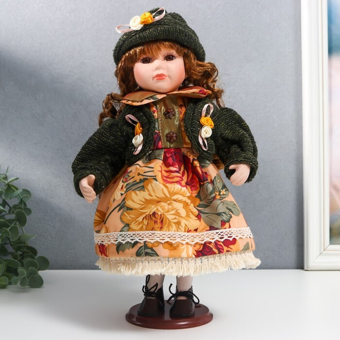 Кукла коллекционная керамика 'Алёна в платье с цветами, в зелёной шапке и джемпере' 30 см  #1