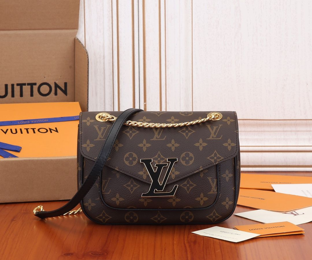 Louis Vuitton Сумка на плечо кросс-боди #1