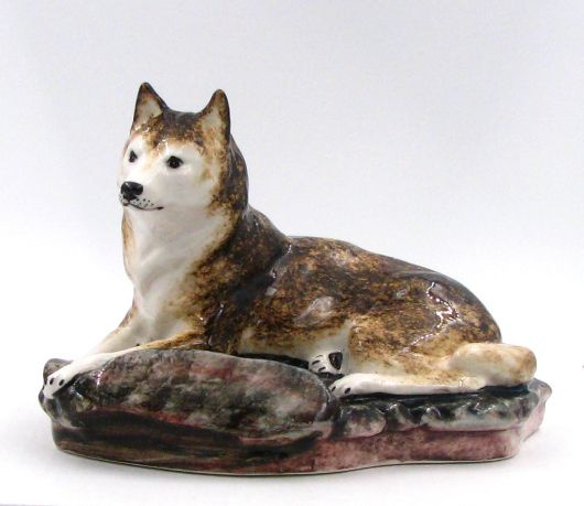 Волк отдыхающий  Фарфоровая статуэтка #1