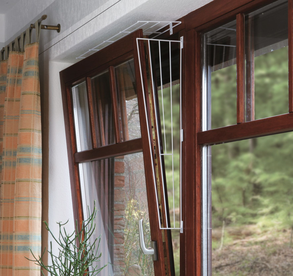 Защитная решетка на окна для кошек, боковая панель 62 х 16 см/8 см, металлическая  #1