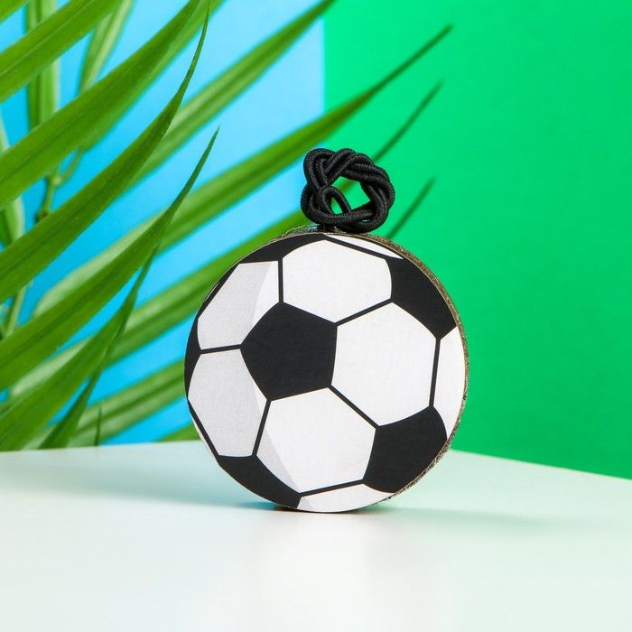 Футбольный сувенирный мяч из дерева ручной работы