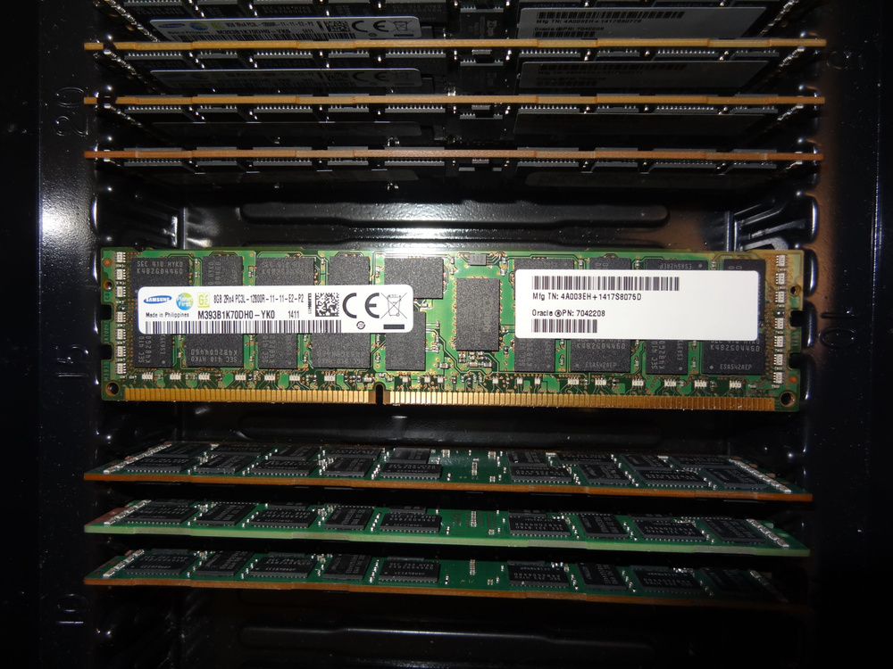 OEM Оперативная память Серверная память DDR3L 8GB 1600Mhz ECC REG Samsung 2Rx4 PC3L-12800R 1.35v M393B1K70DH0-YK0 #1