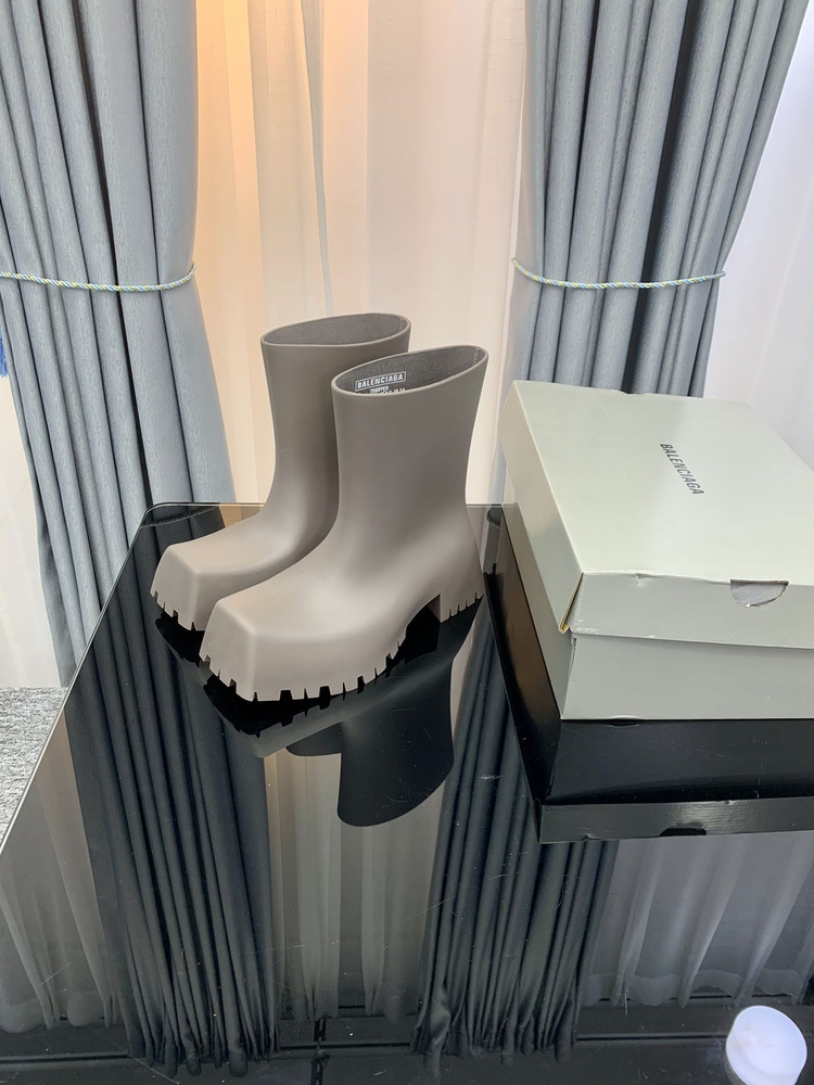 Туфли Balenciaga - купить с доставкой по выгодным ценам в интернет ...
