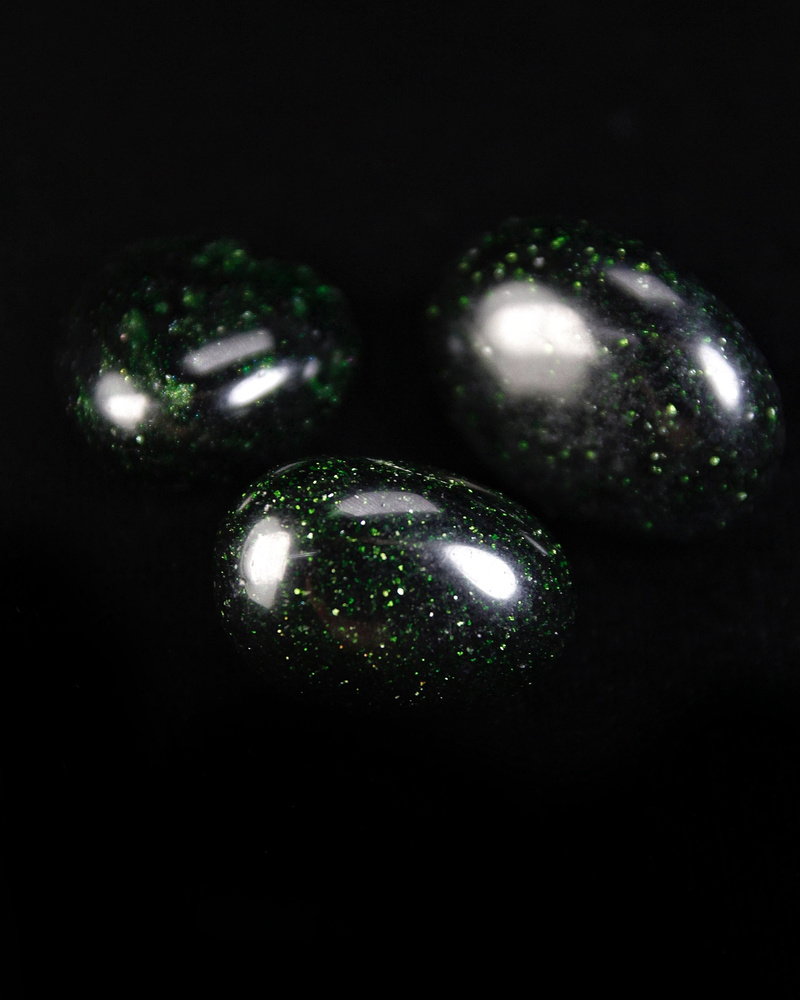 Оберег, амулет Авантюрин зеленый - 2-2.5 см, имитированный камень, самоцвет, галтовка, 3 шт - притягивает #1