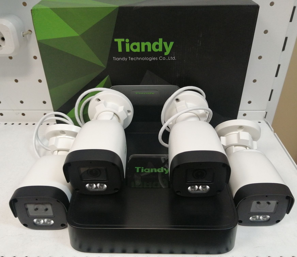 Комплект IP видеонаблюдения 4 камеры Tiandy 1080P #1