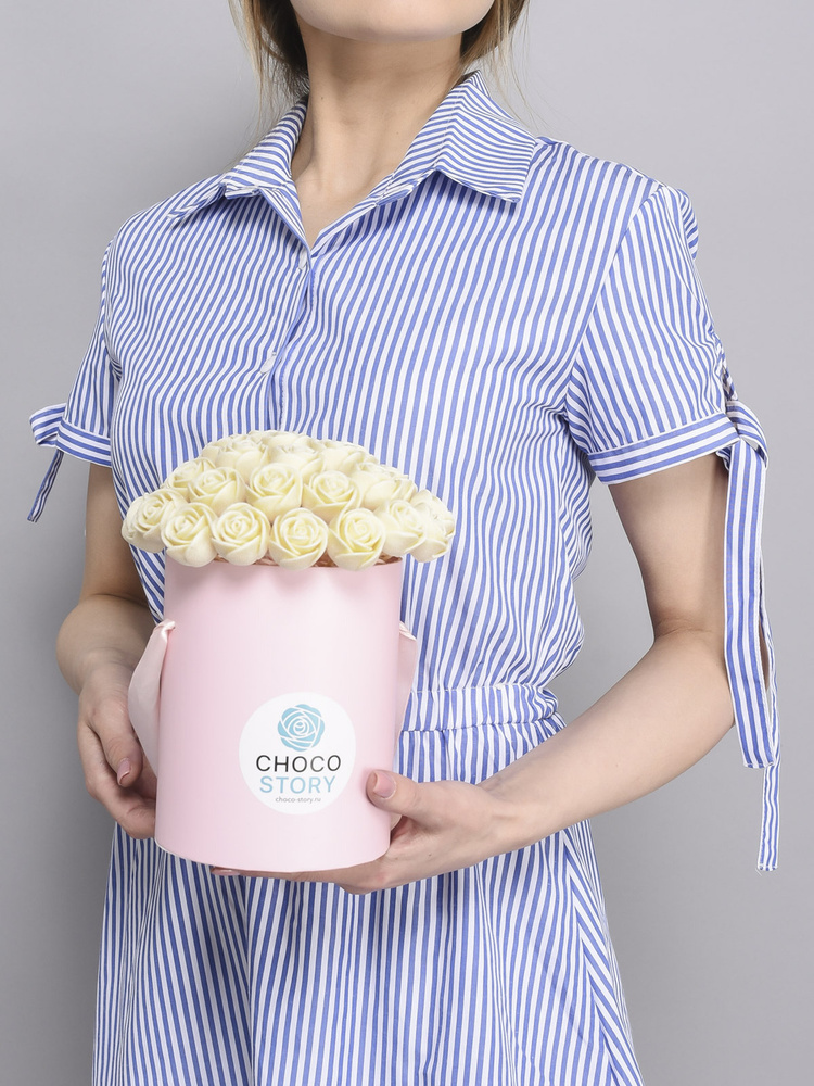 Подарочный набор конфет: Шоколадные розы 37 шт. CHOCO STORY в Розовой Шляпной коробке: Белый и молочный #1