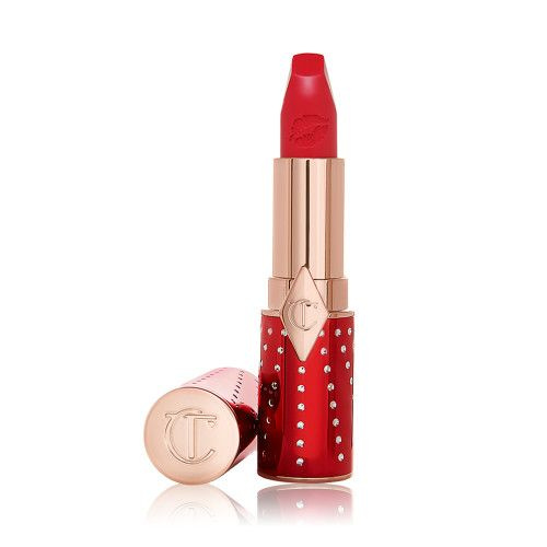 Charlotte Tilbury Матовая губная помада MATTE REVOLUTION Lipstick (Lucky Cherry) 3,5 гр  #1