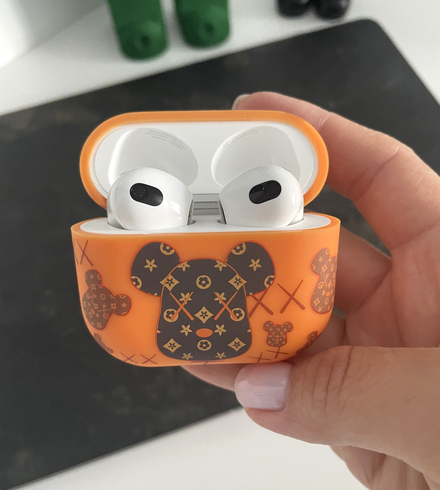 Чехол для наушников AirPods 3 (Bearbrick), оранжевый #1