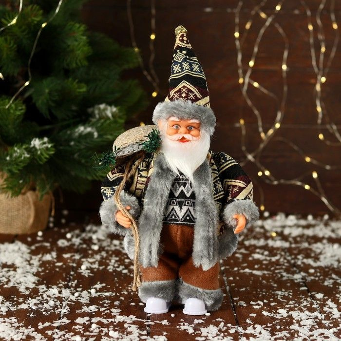 Декоративная кукла КНР "Дед Мороз", в теплом костюме, с подарками, двигается, 24 см, серый  #1