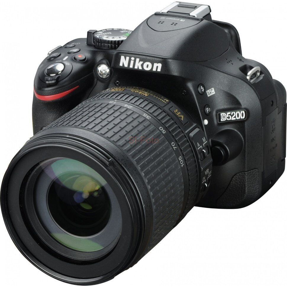 Зеркальный фотоаппарат Nikon D5200 kit 18-105 VR #1