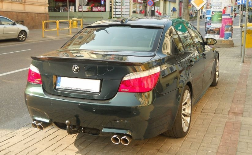 Козырёк на заднее стекло BMW E60 #1