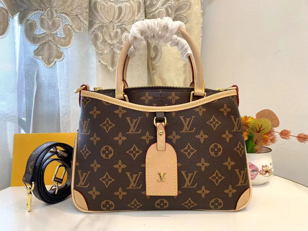 Louis Vuitton Сумка на плечо #1